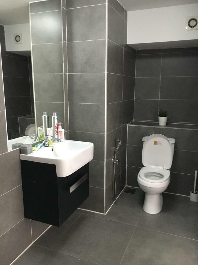 2Stories Empire Duplex At Damansara Perdana Appartement Buitenkant foto